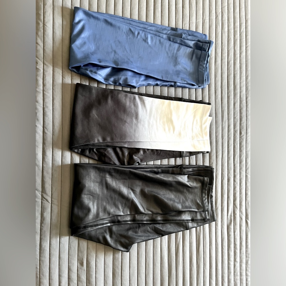 Zyia shiny leggings